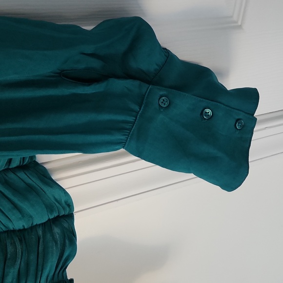 Free People, Meet Me There Ruched Button-Down Blouse, Green Balsam, Size XS, NWT - Picture 6 of 12